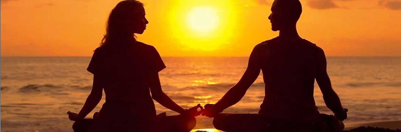 7-meditation-Techniques-to-Attract-True-Love-and-Reduce-Stress